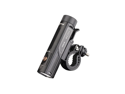 Schwarze Fahrradlampe Fenix BC26R mit 1600 Lumen, Halterung und USB-Ladeanzeige