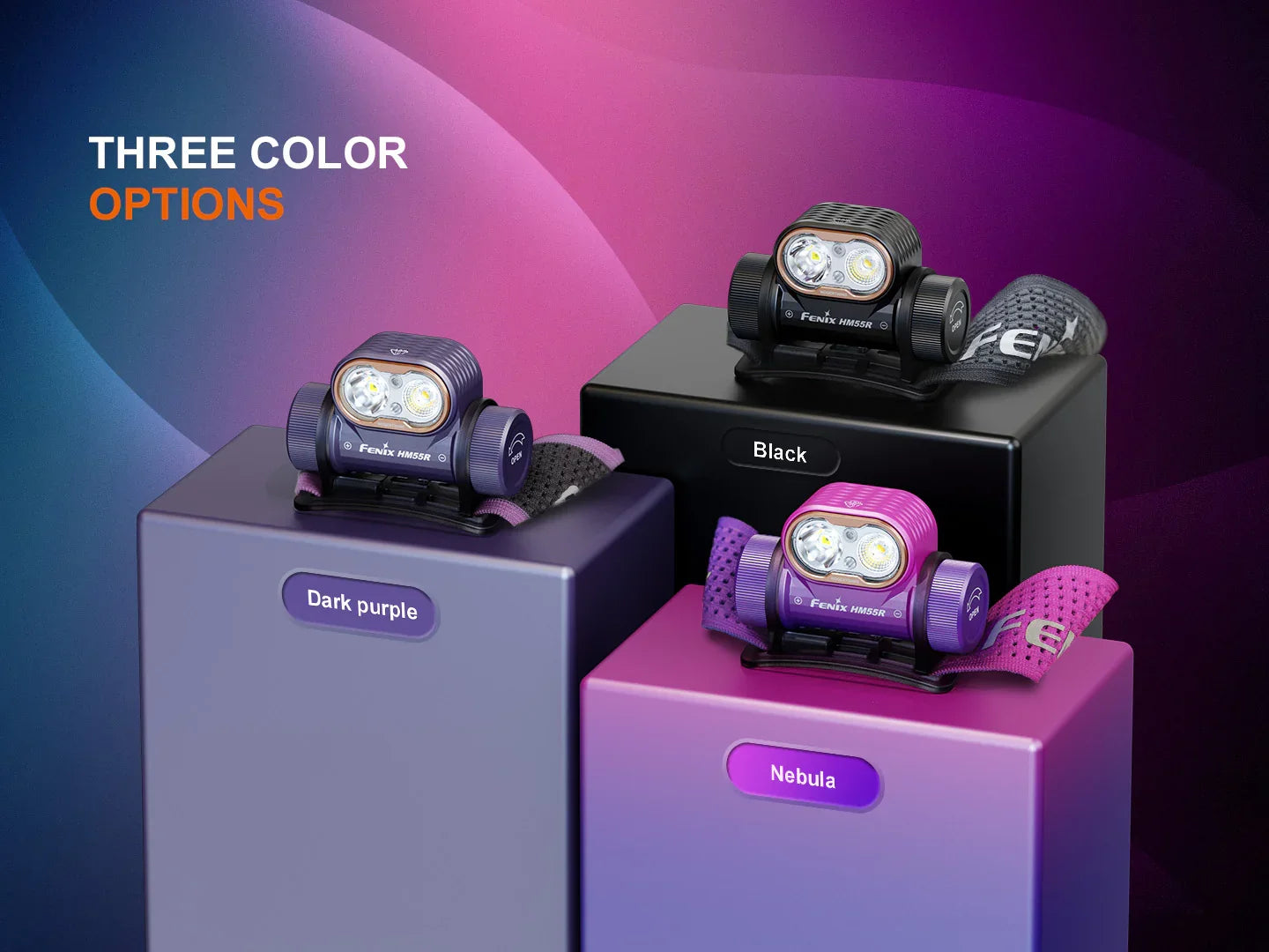 Fenix HM55R Stirnlampe in drei Farben Dark Purple, Black und Nebula mit Kopfband auf farbigen Podesten