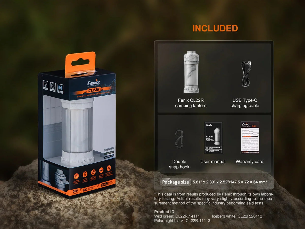 Fenix CL22R Campinglaterne im Lieferumfang mit Ladekabel, Bedienungsanleitung und Zubehör.