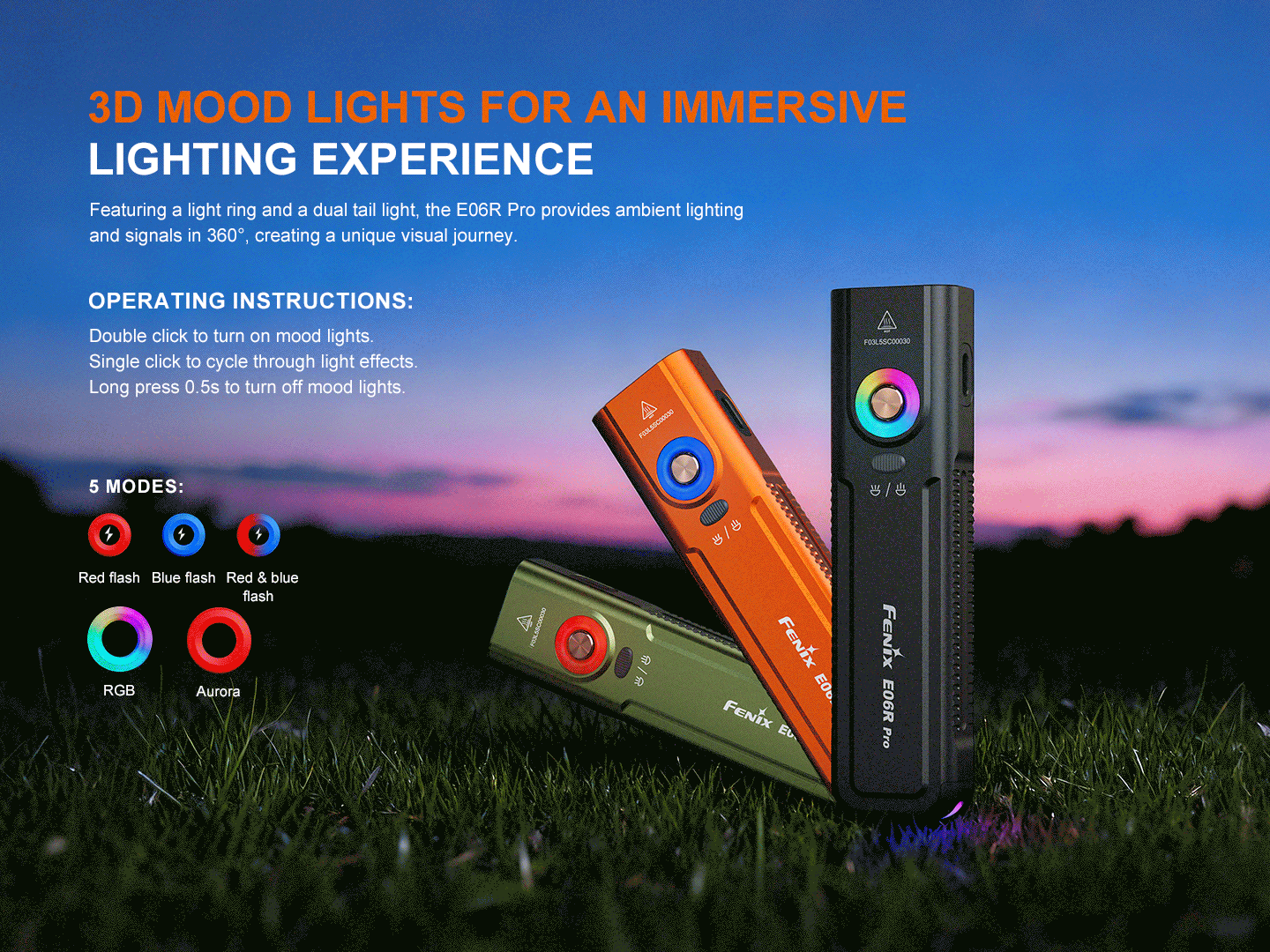 Drei LED-Taschenlampen mit farbigem Licht, Stimmungslicht, Naturhintergrund bei Dämmerung